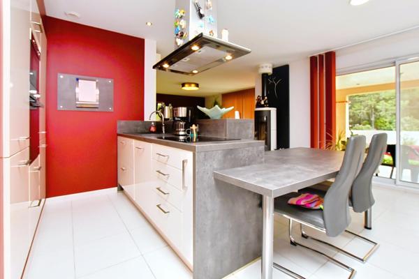 Villa plain-pied,155m² habitables, jardin, garage, piscine