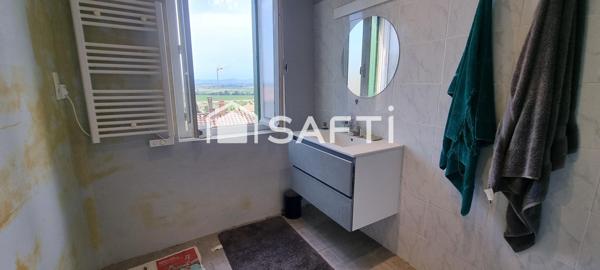 Maison familiale,3 chambres,terrasse, grand garage