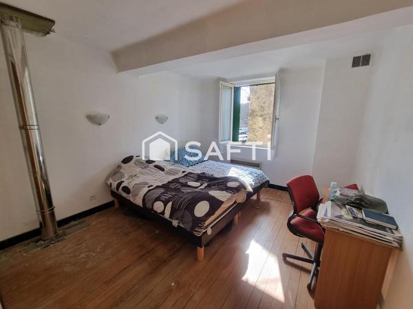 Maison familiale,3 chambres,terrasse, grand garage