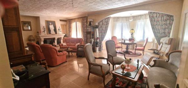Maison 11 pièces 398 m2