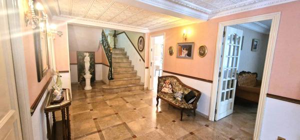 Maison 11 pièces 398 m2