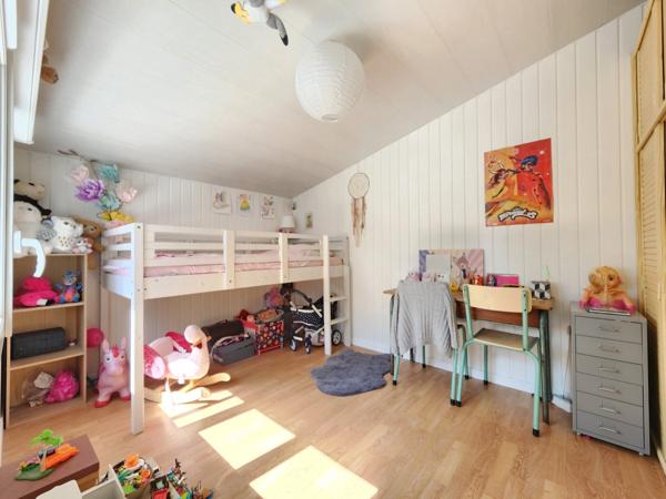 Maison individuelle + garage avec piscine – 102 m² – Exposition plein Sud - Terrain 623 m² – À 1 km de la plage (zone blanche) DOLUS D'OLERON