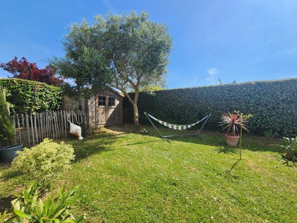 Maison individuelle + garage avec piscine – 102 m² – Exposition plein Sud - Terrain 623 m² – À 1 km de la plage (zone blanche) DOLUS D'OLERON