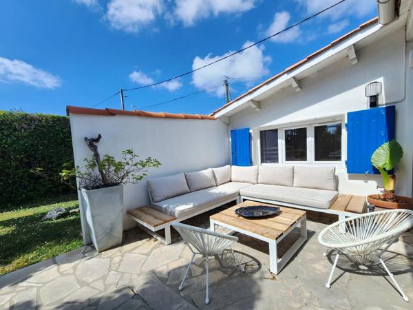Maison individuelle + garage avec piscine – 102 m² – Exposition plein Sud - Terrain 623 m² – À 1 km de la plage (zone blanche) DOLUS D'OLERON