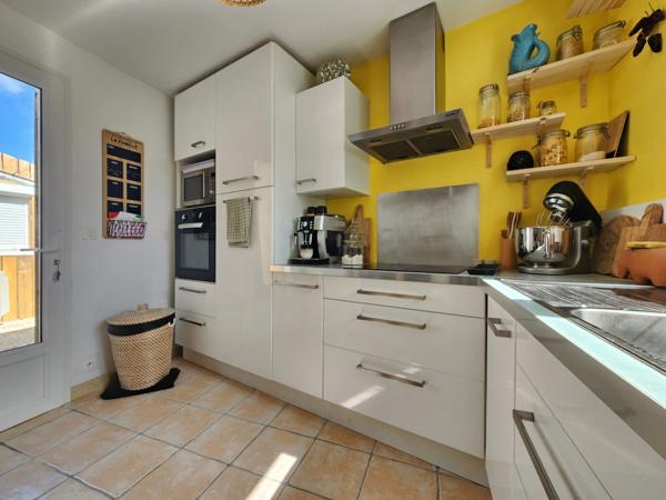 Maison individuelle + garage avec piscine – 102 m² – Exposition plein Sud - Terrain 623 m² – À 1 km de la plage (zone blanche) DOLUS D'OLERON