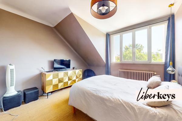 Maison 127m² avec piscine, jardin, terrasse, sous-sol et double parking à Gagny