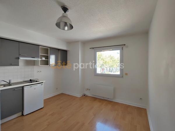 Vente
                Appartement21,53 m² - 1 Pièce -
                    LA ROCHELLE (17000)