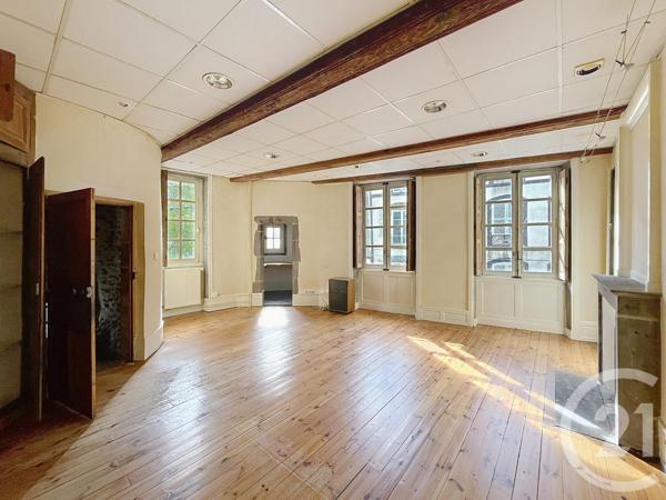 Immeuble à vendre  140 m2 RIOM - 63