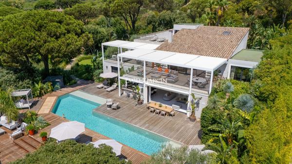 A vendre - Villa avec magnifique vue mer dans un domaine sécurisé -  Ramatuelle/Saint-Tropez