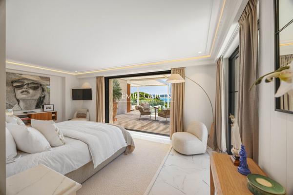A vendre - Villa avec magnifique vue mer dans un domaine sécurisé -  Ramatuelle/Saint-Tropez