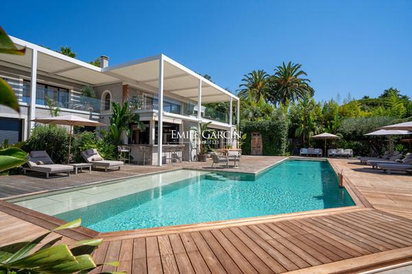 A vendre - Villa avec magnifique vue mer dans un domaine sécurisé -  Ramatuelle/Saint-Tropez
