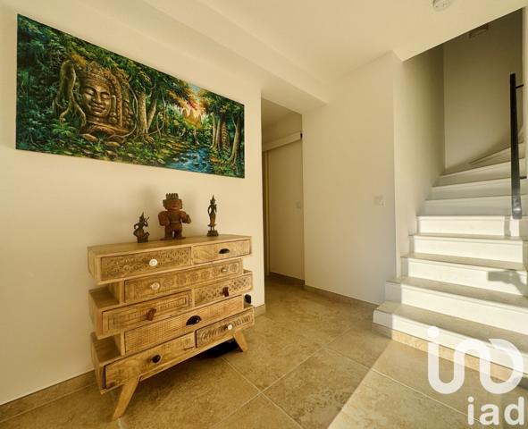 Maison à vendre 6 pièces 145 m² Saint-Raphaël