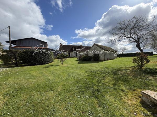 Superbe longère et ses dépendances sur plus d'un hectare