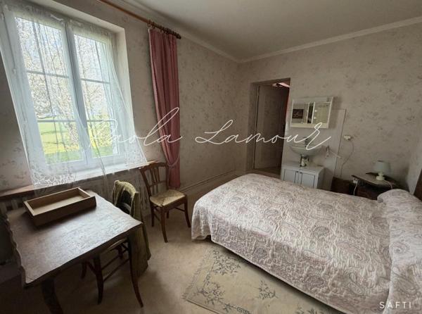 Superbe longère et ses dépendances sur plus d'un hectare