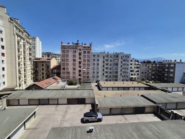 Appartement 4 pièce(s) 3 chambre(s) 63 m²