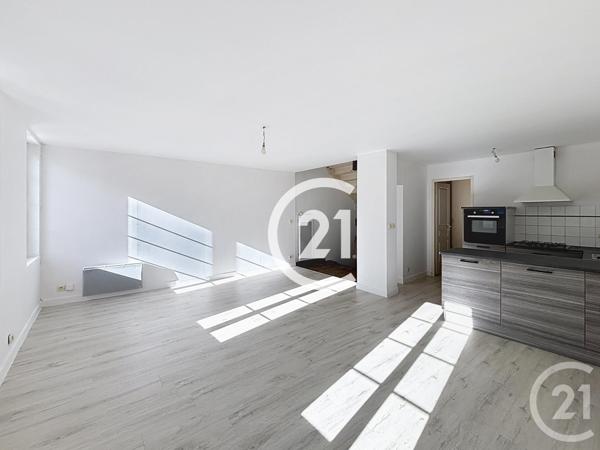 Immeuble à vendre  105 m2 COGNAC - 16