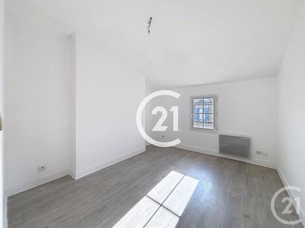 Immeuble à vendre  105 m2 COGNAC - 16