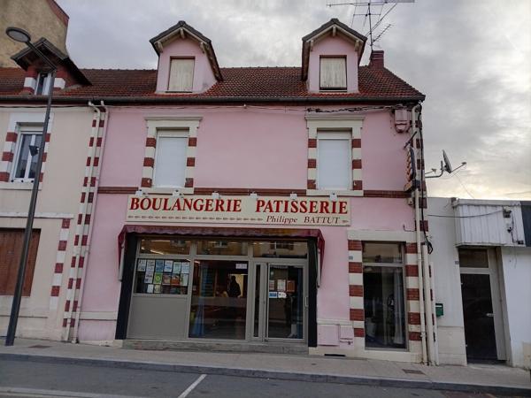 C’est une affaire qui marche ! Boulangerie, pâtisserie et habitation 262 000 € H.A.I.*