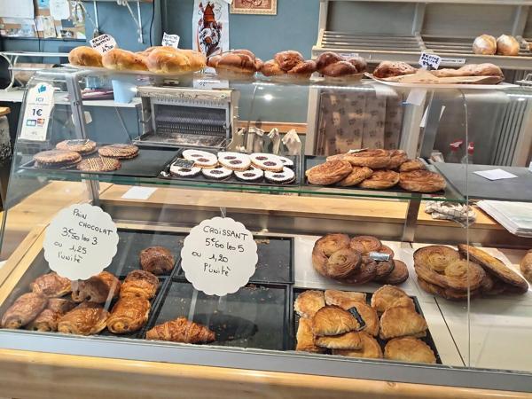 C’est une affaire qui marche ! Boulangerie, pâtisserie et habitation 262 000 € H.A.I.*