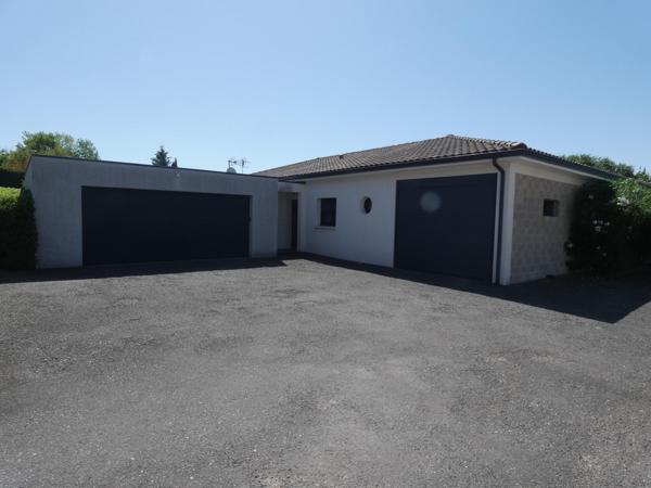 Maison contemporaine de plain pied de 159 m² secteur Le Garric (Nord d'Albi).