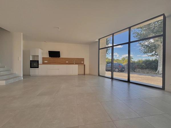 Location Appartement 4 pièces 120 m2 à Gignac