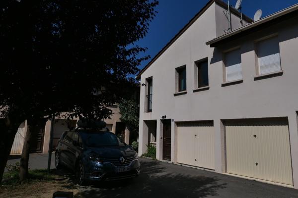 Maison mitoyenne 1 côté à louer, 5 pièces - Francheville 69340