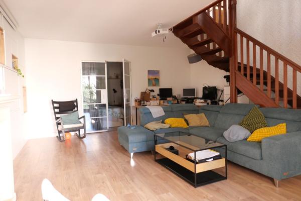 Maison mitoyenne 1 côté à louer, 5 pièces - Francheville 69340