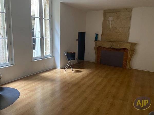 Location appartement Saintes : 561 € - AJP Immobilier Saintes