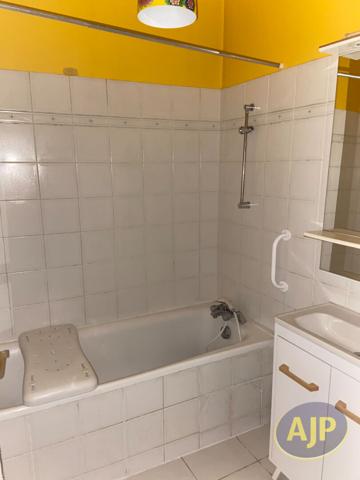 Location appartement Saintes : 561 € - AJP Immobilier Saintes