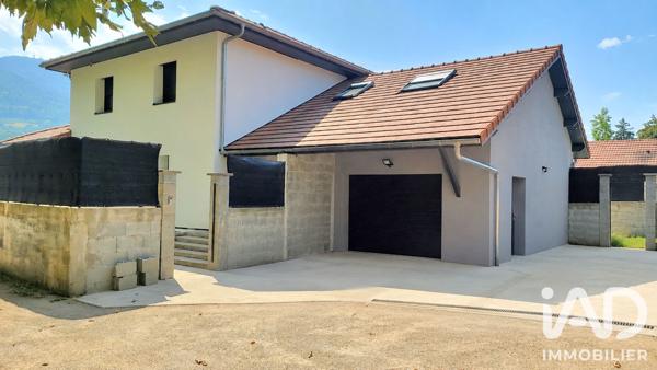 Maison à vendre 8 pièces 205 m² Pontcharra