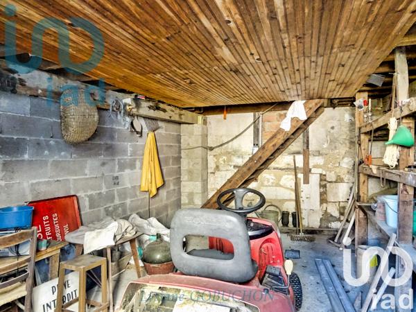 Maison à vendre 4 pièces 82 m² Sainte-Croix-de-Mareuil