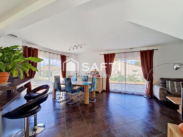 Maison de 2011, 4 chambres, garage, sous sol de 45 m² sur terrain de 380 m²