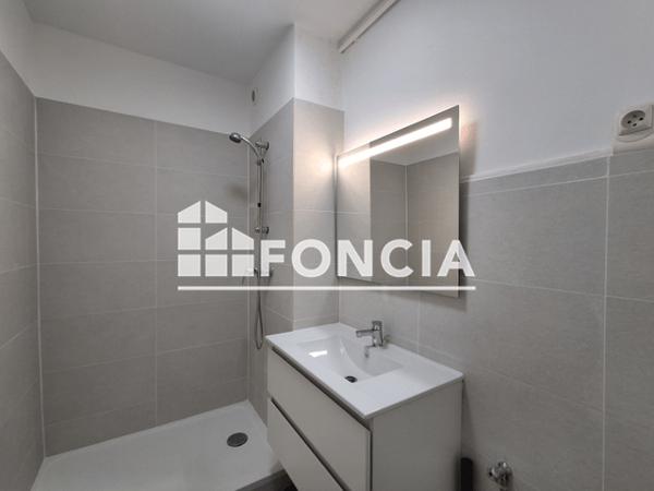 Location Appartement 4 pièces 76.66 m² - RUE DU GRAND CAMARGUE Nimes 30000