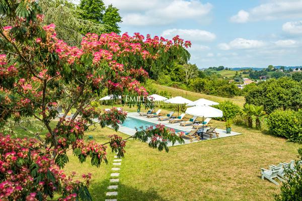 Maison de maître avec piscine  à vendre au Pays Basque