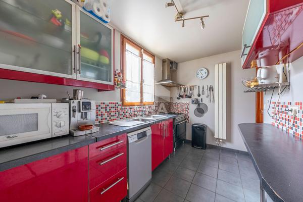 Maison Mennecy 3 chambres sur SOUS SOL TOTAL