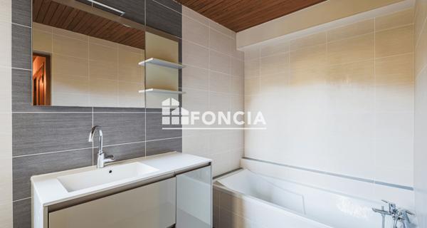 À vendre Maison 5 pièces 177 m² - Renage 38140