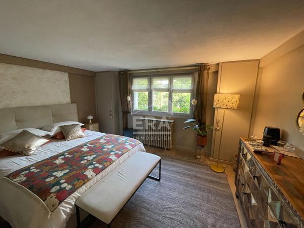 Maison de standing à Gelos : 7 pièces avec piscine