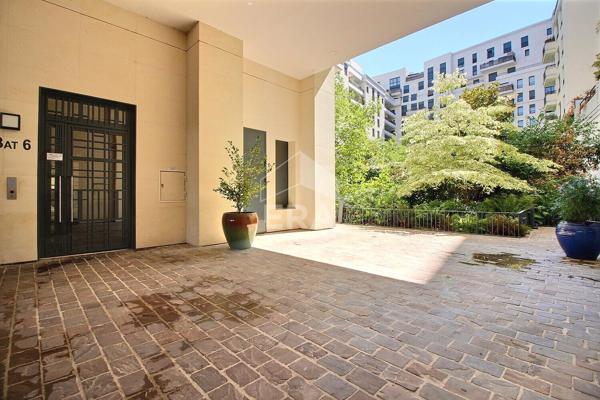 Appartement Saint Ouen Sur Seine 2 pièce(s) 44.02 m2