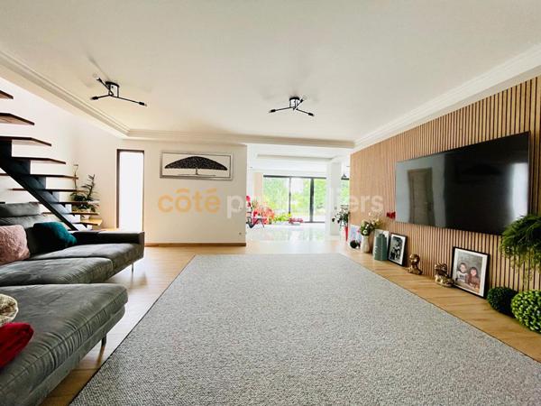 Vente Maison265 m² - 7 Pièces - MONTAUBAN (82000)