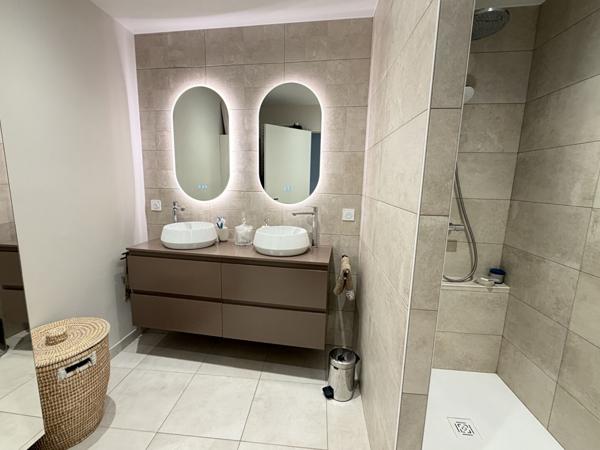 Appartement 4 pièce(s) 2 chambre(s) 92.65 m²