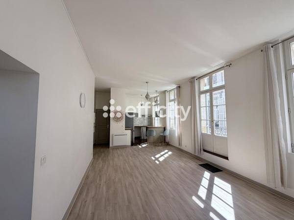 Appartement
         3 pièces
        - 78 m² Exclusivité 134 000 € *