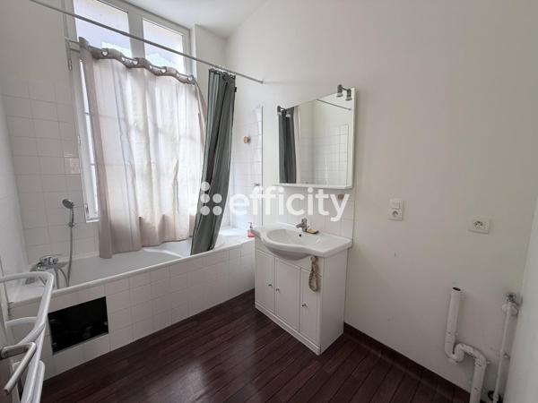 Appartement
         3 pièces
        - 78 m² Exclusivité 134 000 € *