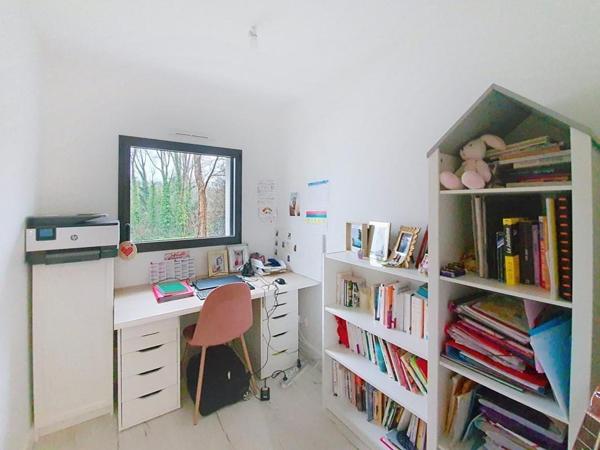 LORIENT : Belle maison contemporaine T5 avec des prestations de qualité