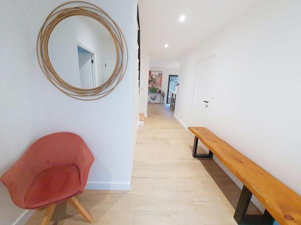 LORIENT : Belle maison contemporaine T5 avec des prestations de qualité
