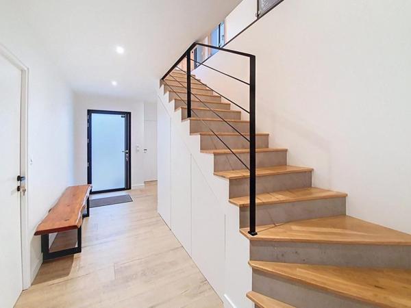 LORIENT : Belle maison contemporaine T5 avec des prestations de qualité