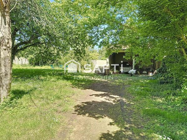 TERRAIN A BÂTIR 668 M2 AVEC PORCHE A NIORT !