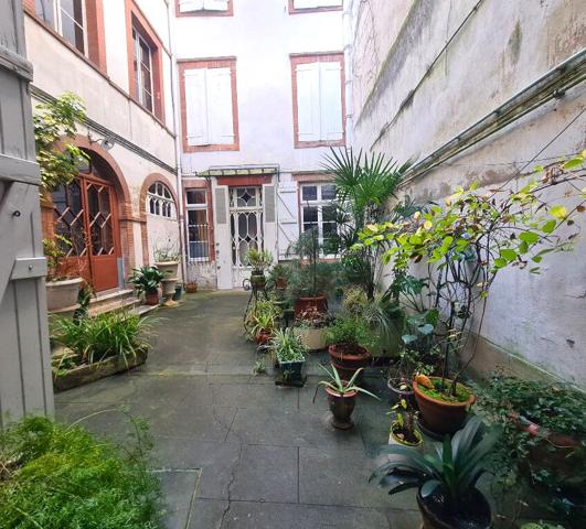 Superbe appartement de caractère, 3 pièces 97 m², Montauban centre historique