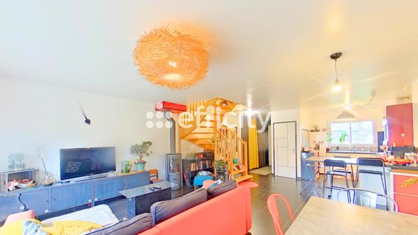 Maison 4 pièces - 94 m² Exclusivité efficity