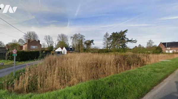 Terrain constructible 1371 m²