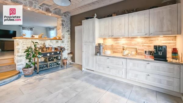 Maison Figanieres 8 pièce(s) 180 m2